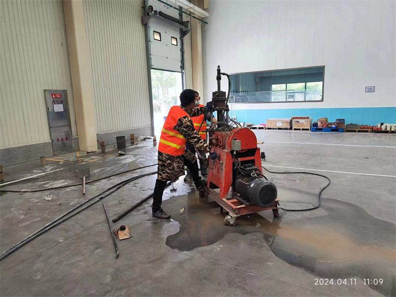 文成厂房地面下沉塌陷注浆加固施工